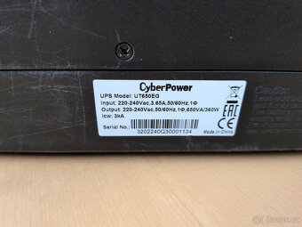 Záložní zdroj CyberPower UT650EG - 3
