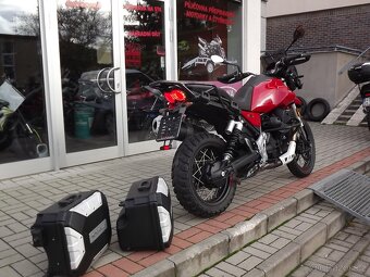 Moto Guzzi V85 TT - 3