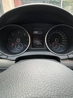 VW Golf 6 2010, 1.6 TDI 77kw diesel manuál - 3