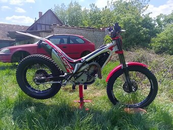 GasGas txt300 Adam Raga Special 2012 s3 - 3