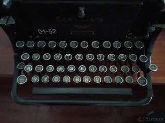 Psací stroj Continental - 3