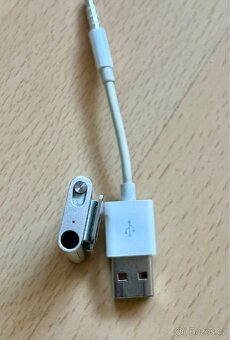 iPod Shuffle 3rd Gen 4GB – plně funkční - 3