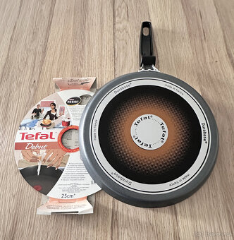 Palačinková pánev TEFAL průměr 25 cm - nová - 3