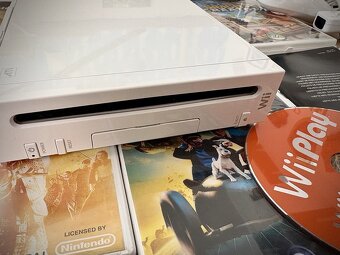 Prodám Nintendo Wii + 6 her - 3