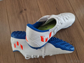 Kopačky na umělku Adidas, vel.42 2/3 - 3