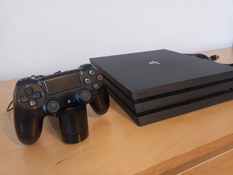 Sony Playstation 4 Pro - 3