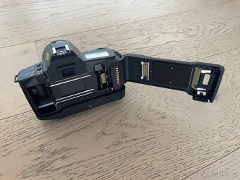 Canon eos 650 - 3