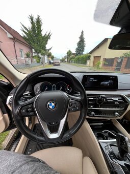 BMW 530d xDrive 195kW - Luxury Line, TOP výbava, ČR - 3