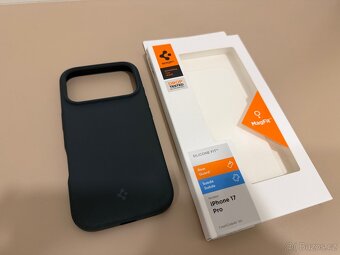 Pouzdro Spigen Fit Mag Apple iPhone 17 Pro zelený - 3