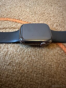 Apple Watch 8 Cellular, Stainlees Steel - 3