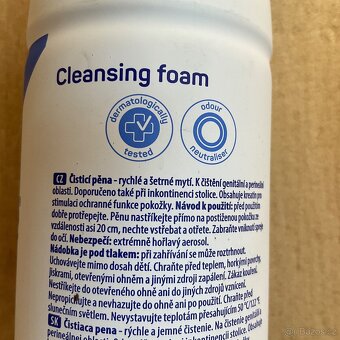 NOVÁ- čistící pěna Moli care- 400ml - 3