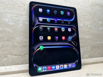 iPad Pro 13 256GB Wi-Fi + Cellular Space Black, 100% batéria - 3