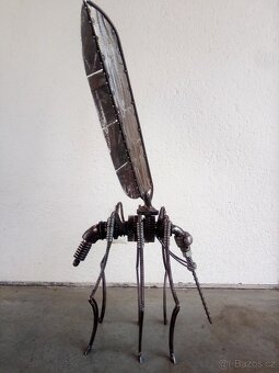 Kovová socha - Komár (prodej/pronájem) - 3