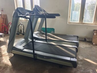 Precor USA - 966i - profesionální běhací pás - 3