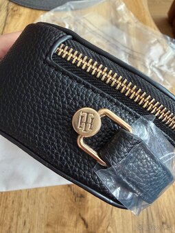 Kabelka Tommy Hilfiger černá - 3