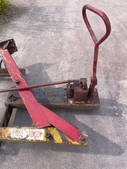 Žirafa, zvedák - 3