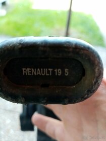 renault R19 - 3
