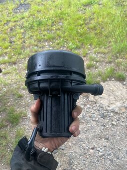 Sekundární vzduchová pumpa e46 318i - 3