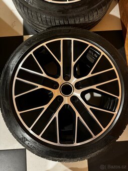 Original kola Taycan včetně pneu Michelin - 3