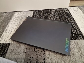 6 Jádrovy Lenovo Legion s Brašnou na filmy hry internet atd - 3