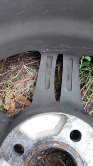 alu kola z Hyundai i20 s letními pneumatikami, 175/70 R14 - 3