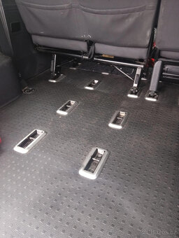 VW T5 Caravelle transporter zadní sedadla - 3