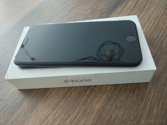 iPhone SE 2 gen. 64 GB 2021, 86/90% baterie-PEKNY,neposkozen - 3