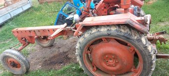 Traktor RS-09 - 3