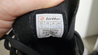 Kopačky lisovky Umbro Solista vel 33 - 3