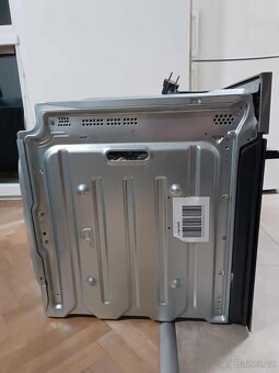 Electrolux vestavná trouba série 600 SurroundCook EOF3H40X - 3