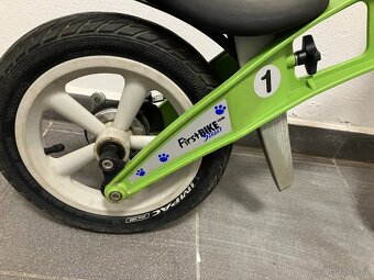 first bike + košík a zvonek a reflexni vesta + adapter - 3