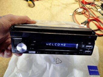 Vyjížděcí autorádio + kamera + carplay android 2gb ram 32hdd - 3