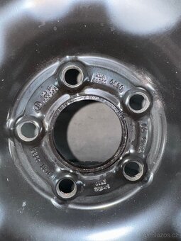 Zimní sada disky 5x114,3 R17 +pneu 225/65 R17 - 3