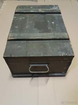 Staré vojenské bedny od nábojů - 3