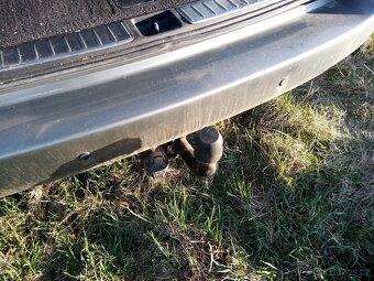 Subaru  Legacy 2,0  kombi - 3