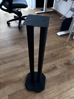 Stojan reproduktoru - 3