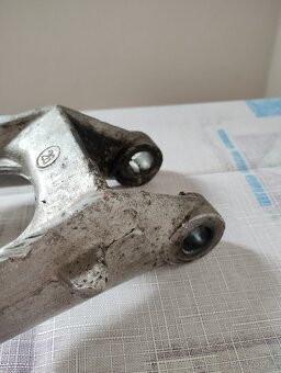 Prodám originální stojan na jawa 250/353 ve výborném stavu - 3