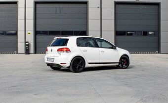 Volkswagen Golf 1.8 TSI 2010 - 3