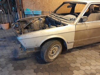 Bmw e28 - 3