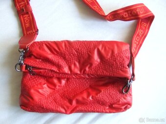 Kabelka Desigual - 3