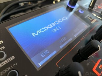 Denon MCX 8000 + case - 3