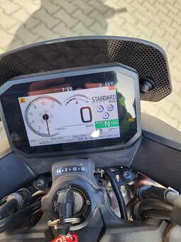 Honda Hornet 750 - 3