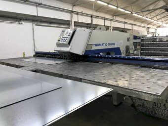Vysekávací lis TRUMPF Trumatic 5000, použitý, z roku 2003. - 3