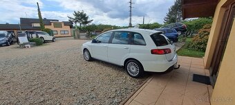 Fiat Croma 1.9 JTD 88kW KLIMA - 3