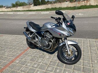 Suzuki Bandit GSF600S - 3