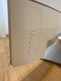 Prohnutý monitor HP Curved 27” - 3