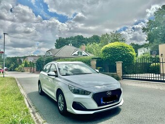 Hyundai i30 1.6 CRDI R.v. 2019 145.000km Combi - 3