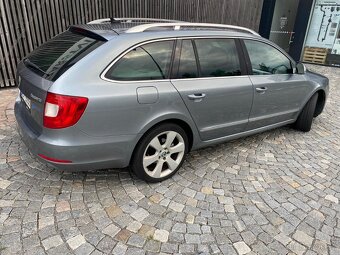 Prodám ŠKODA SUPERB 2 4x4 2.0 TDI 125kW KOMBI kůže, PANO - 3