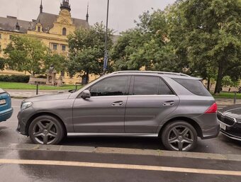 Mercedes-Benz GLE 350D AMG 4M DPH TAŽNÉ - 3