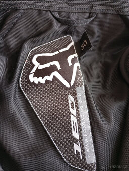 Kalhoty Fox vel. 30 (plus dresy) - 3